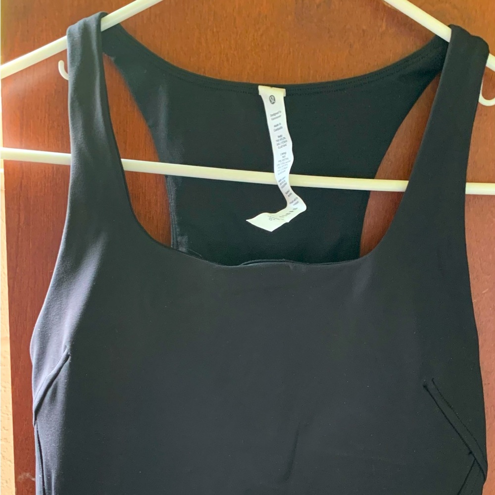 NWT Lululemon Install Tank, Size 4, Black